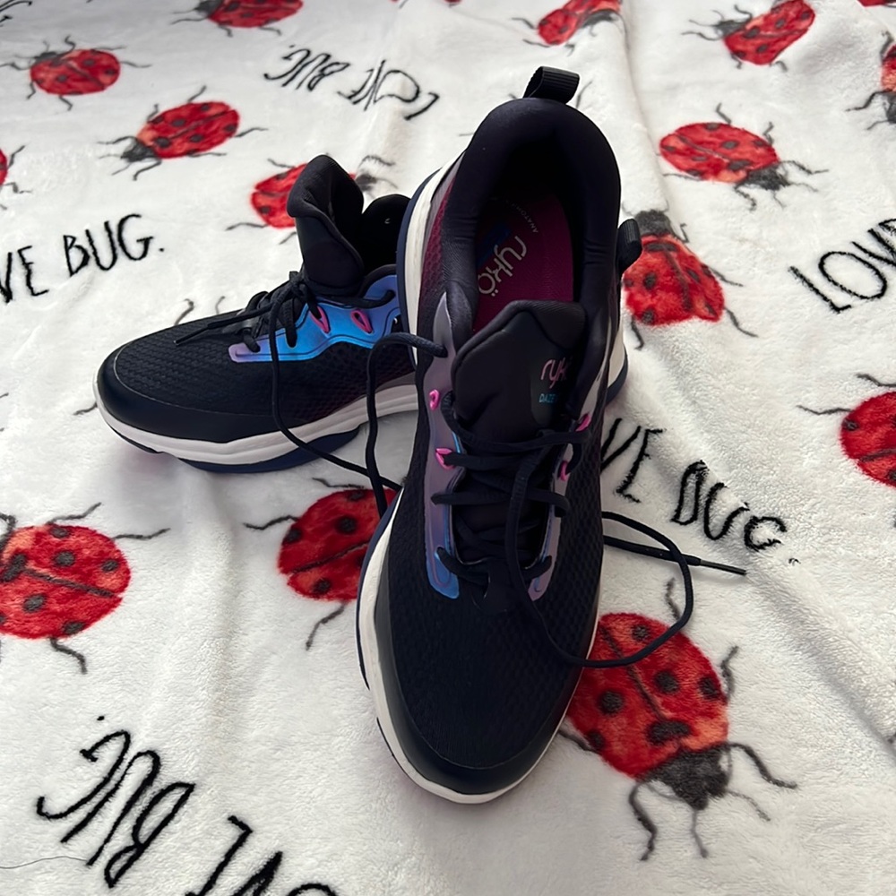 Ryka Daze XT Sneaker size 9w